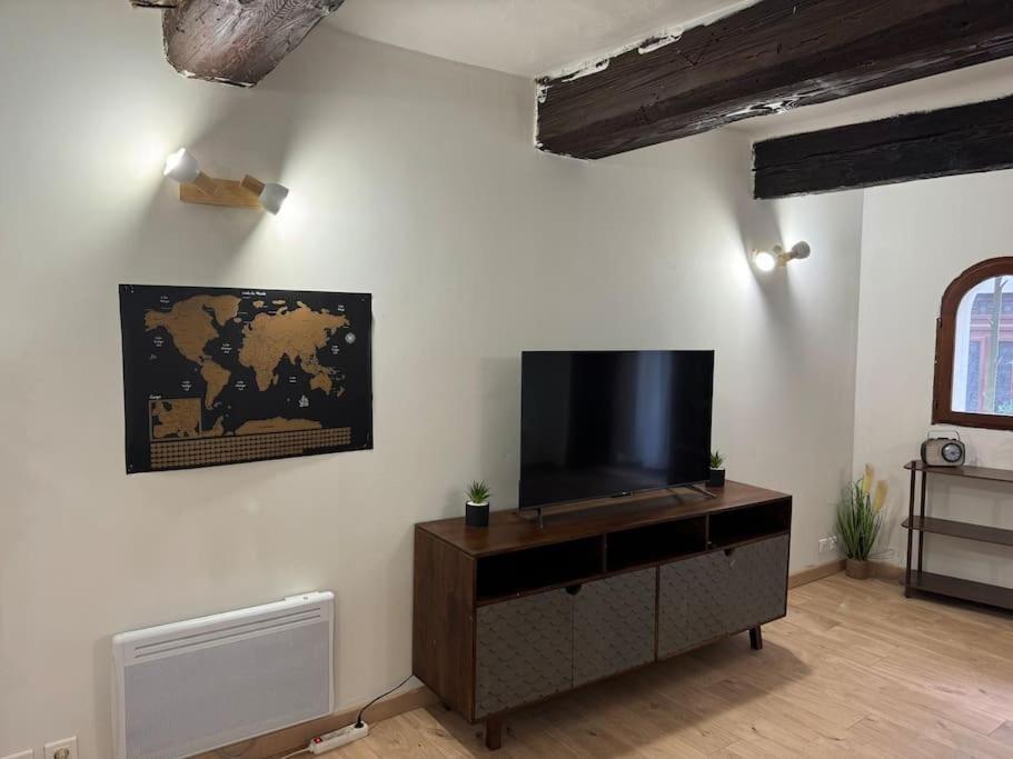 Appartement T2 Cosy Centre-Ville Pernes-les-Fontaines Bagian luar foto