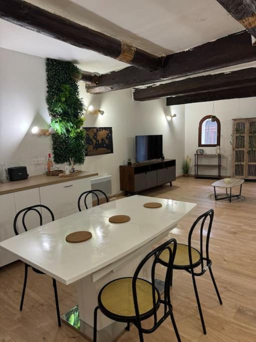 Appartement T2 Cosy Centre-Ville Pernes-les-Fontaines Bagian luar foto